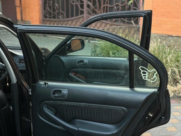 2000 Honda Civic Ferio II, чёрный - вид 11