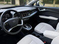 2025 Audi Q4 e-tron 45 quattro I, серый - вид 10