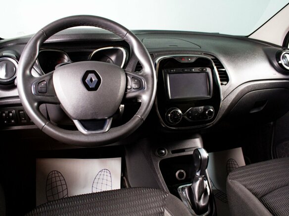 2018 Renault Kaptur I, белый, 1799000 рублей - вид 10