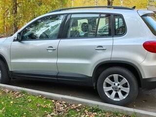 2013 Volkswagen Tiguan I Рестайлинг, серый, 1600000 рублей, вид 4