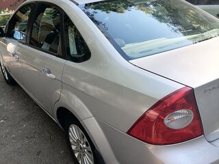 2009 Ford Focus II Рестайлинг, серебристый, 535000 рублей, вид 3