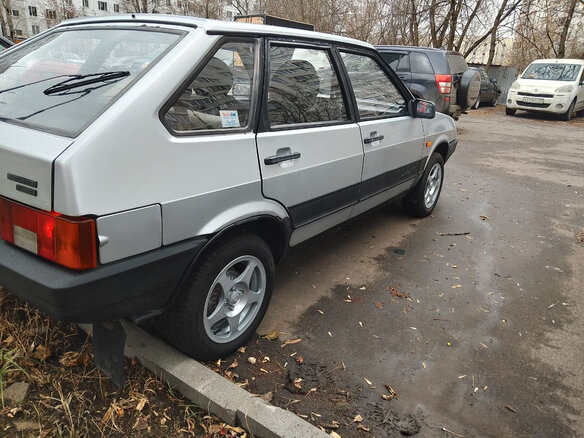 2002 Lada (ВАЗ) 2109, серебристый, 500000 рублей - вид 16
