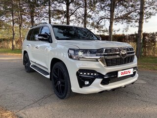 2020 Toyota Land Cruiser 200 Series Рестайлинг 2, белый, 8500000 рублей, вид 2