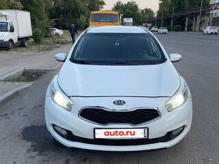 2013 Kia Ceed II, белый, 650000 рублей, вид 2