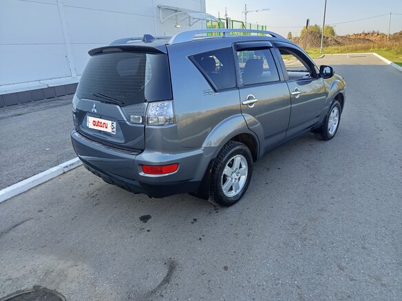 2010 Mitsubishi Outlander II Рестайлинг, серый - вид 13