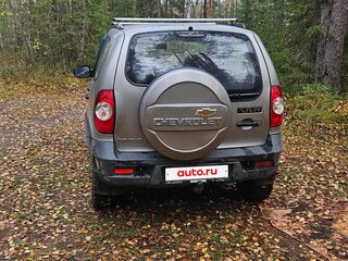 2011 Chevrolet Niva I Рестайлинг, серый, 550000 рублей, вид 5