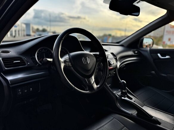 2012 Honda Accord VIII Рестайлинг, чёрный, 1595000 рублей - вид 11