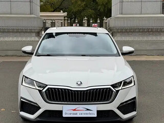 2023 Skoda Octavia IV (A8), белый, 1985004 рублей, вид 3
