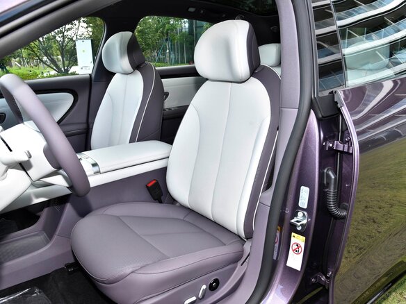 2026 Changan Qiyuan A06 28.39 kWh, серебристый, 2595000 рублей - вид 17