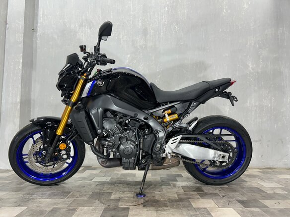 2021 Yamaha MT-09 (FZ-09), чёрный, 1019000 рублей - вид 1