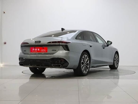 2026 Audi A6 L VI (C9), серебристый, 7800800 рублей - вид 6