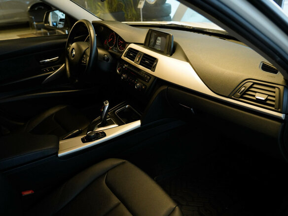 2014 BMW 3 серии 320i VI (F3x), белый, 1350000 рублей - вид 19