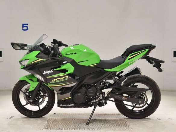 2025 Kawasaki Ninja 400, зелёный, 677000 рублей