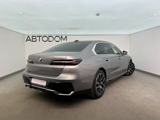 2025 BMW 7 серии 740i xDrive VII (G70), серый, 14040000 рублей, вид 4