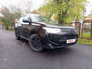 2014 Mitsubishi Outlander III, чёрный, 1000000 рублей, вид 3