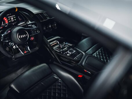 2019 Audi R8 V10 performance II (4S) Рестайлинг, серый, 17000000 рублей, вид 3