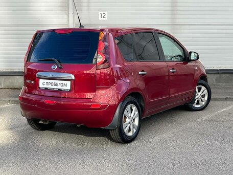 2011 Nissan Note I Рестайлинг, красный, 589000 рублей, вид 5