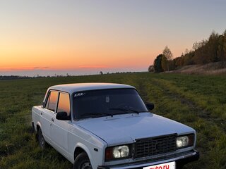 2006 Lada (ВАЗ) 2107, белый, 135000 рублей, вид 3