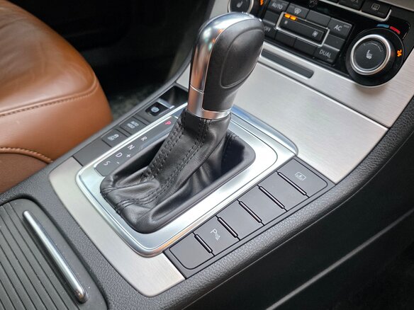2011 Volkswagen Passat B7, чёрный, 1900000 рублей - вид 26