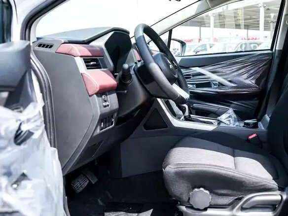 2025 Mitsubishi Xpander Cross I Рестайлинг, чёрный, 2480111 рублей - вид 5