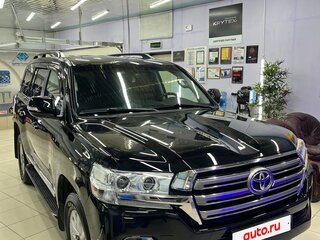 2015 Toyota Land Cruiser 200 Series Рестайлинг 2, чёрный, 5200000 рублей, вид 3