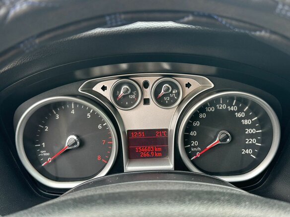 2008 Ford Focus II Рестайлинг, серебристый - вид 13