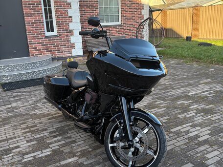 2024 Harley-Davidson Road Glide, чёрный, 2650000 рублей, вид 1
