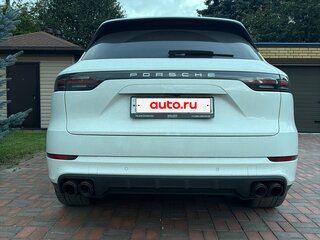 2020 Porsche Cayenne III, белый, 7000000 рублей, вид 4
