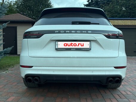 2020 Porsche Cayenne III, белый, 7000000 рублей, вид 4