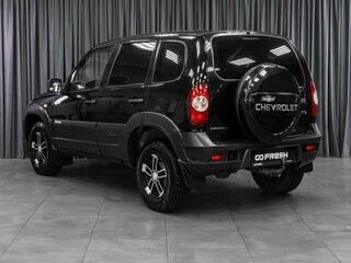 2016 Chevrolet Niva I Рестайлинг, чёрный, 539000 рублей, вид 2