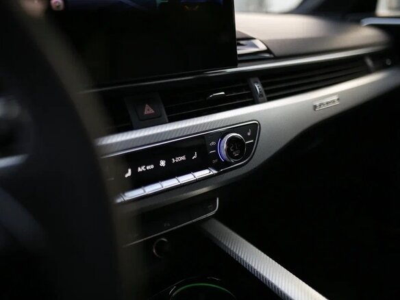 2020 Audi RS 4 IV (B9) Рестайлинг, синий, 5999999 рублей - вид 32