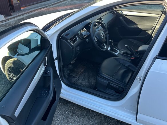 2014 Skoda Octavia III (A7), белый, 1370000 рублей - вид 8