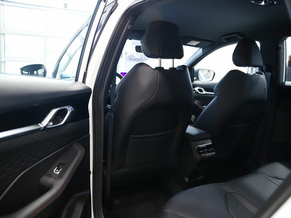 2026 Geely Coolray I Рестайлинг 2, белый, 2774990 рублей - вид 12
