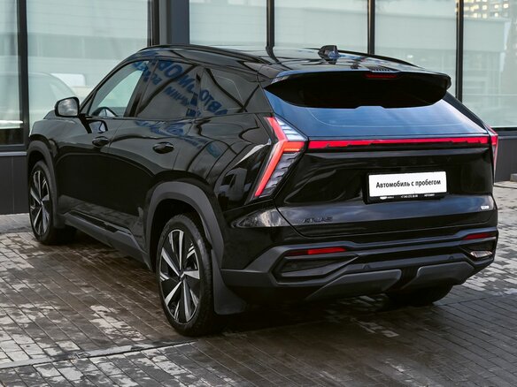 2024 Geely Atlas II, чёрный, 3089000 рублей - вид 2