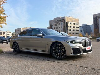 2021 BMW 7 серии 730d xDrive VI (G11/G12) Рестайлинг, серый, 6100000 рублей, вид 1