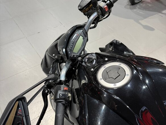 2017 Kawasaki Z 1000, чёрный, 845000 рублей - вид 13