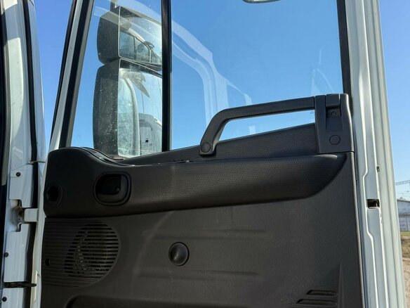 2011 Hyundai HD450/500/700, белый, 3400000 рублей - вид 26