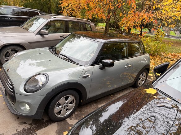 2020 Mini Hatch Cooper III (F55/F56) Рестайлинг, серый, 1750000 рублей - вид 6