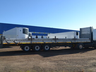 2018 Schmitz Cargobull 9084, серебристый, 1390000 рублей, вид 4