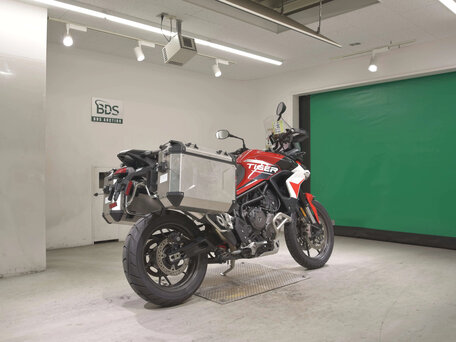 2024 Triumph Tiger 900, красный, 1290000 рублей, вид 2
