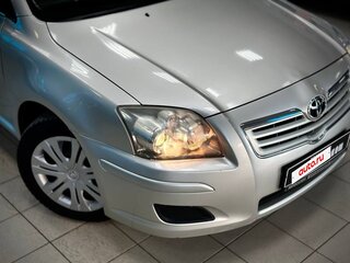 2007 Toyota Avensis II Рестайлинг, серебристый, 849000 рублей, вид 3