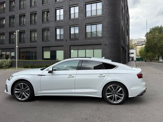 2020 Audi A5 Sportback 45 TFSI II (F5) Рестайлинг, белый, 4395000 рублей, вид 5