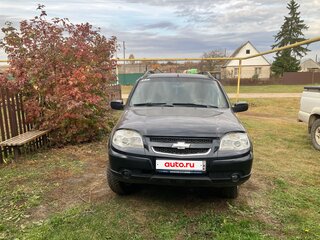2011 Chevrolet Niva I Рестайлинг, чёрный, 380000 рублей, вид 1