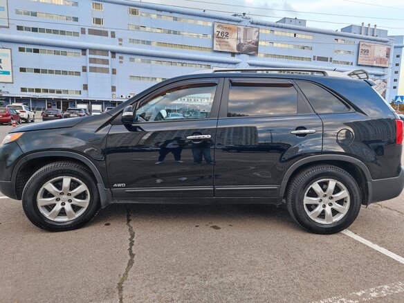 2009 Kia Sorento II, чёрный, 1500000 рублей - вид 2