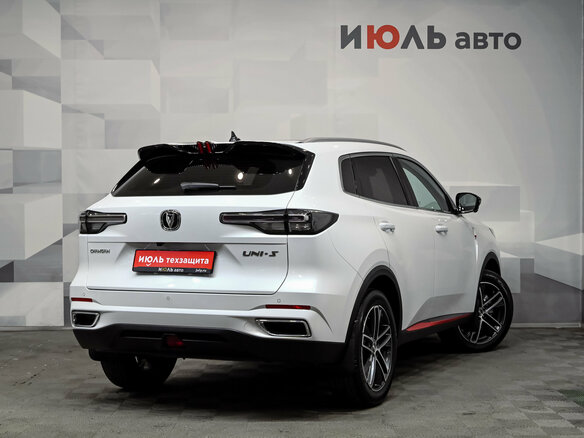 2024 Changan UNI-S I, белый, 2370000 рублей - вид 4