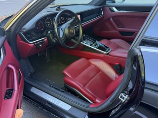 2019 Porsche 911 Carrera 4S VIII (992), чёрный, 12500000 рублей, вид 4