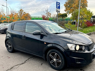 2014 Chevrolet Aveo II, чёрный, 750000 рублей, вид 1