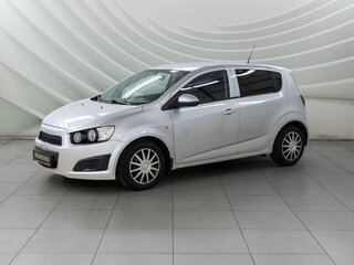 2013 Chevrolet Aveo II, серебристый, 788000 рублей, вид 3