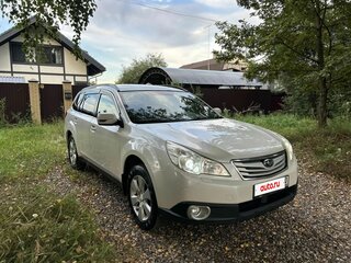 2011 Subaru Outback IV, белый, 1550000 рублей, вид 3