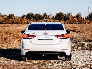 2014 Hyundai Elantra V (MD) Рестайлинг, белый, 1050000 рублей, вид 4